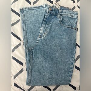 Abercrombie & Fitch The 90’s Straight Ultra High Eise Jeans